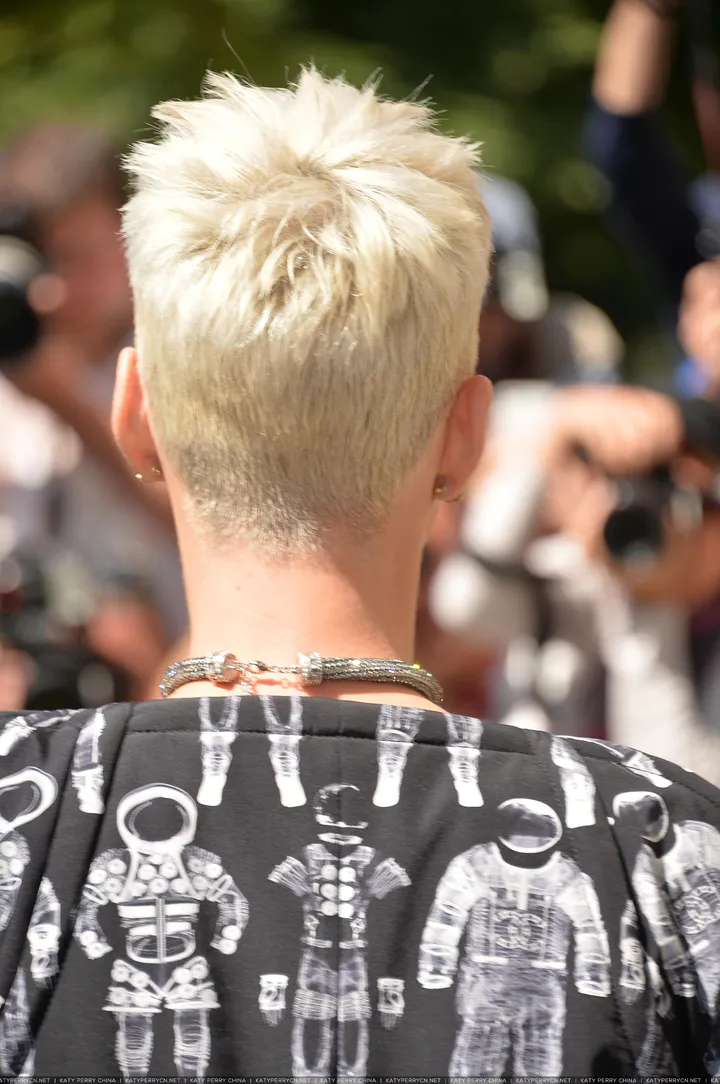 Chanel Haute Couture Fall/Winter 2017-2018 Show - Paris Fashion Week