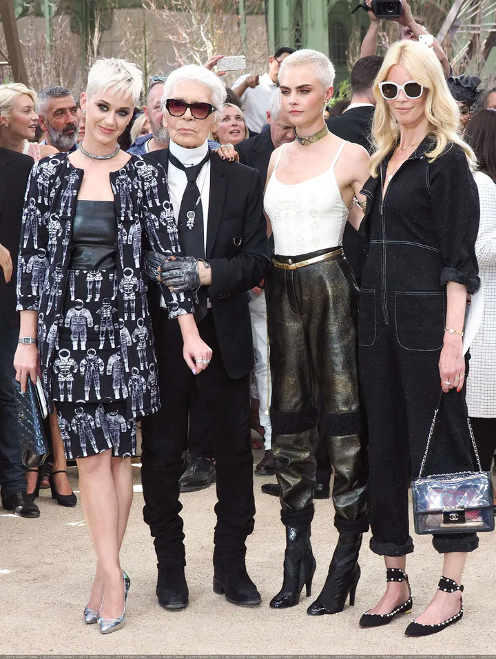 Chanel Haute Couture Fall/Winter 2017-2018 Show - Paris Fashion Week