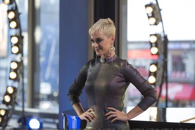 美国偶像 American Idol - S01E01