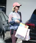 Katy Perry在洛杉矶购买小丑服装