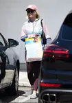 Katy Perry在洛杉矶购买小丑服装