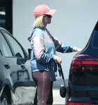 Katy Perry在洛杉矶购买小丑服装