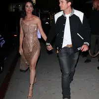 凯蒂·佩芮和奥兰多·布鲁姆出席《美国偶像》季终庆功派对