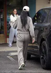 凯蒂·佩芮在蒙特西托带女儿逛街
