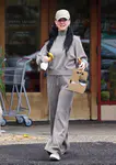 凯蒂·佩芮在蒙特西托带女儿逛街