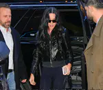 凯蒂佩芮在纽约第五大道的蒂芙尼旗舰店购物