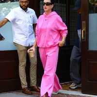 凯蒂·佩芮和奥兰多·布鲁姆前往纽约参加VMA彩排