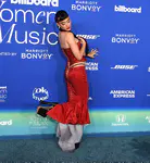 Billboard Women In Music 2024 - 红毯