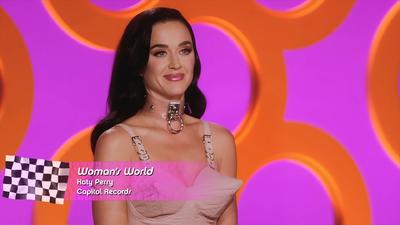 Woman's World 唇舞 (鲁保罗变装皇后秀 S17E01)