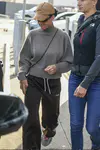 凯蒂佩芮带女儿逛悉尼Lidcombe购物中心