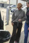 凯蒂佩芮带女儿逛悉尼Lidcombe购物中心