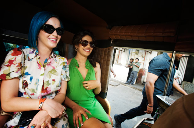 Katy Perry与Priyanka Chopra游印度