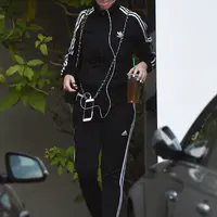 离开西好莱坞的办公室 - 2017年3月20日街拍