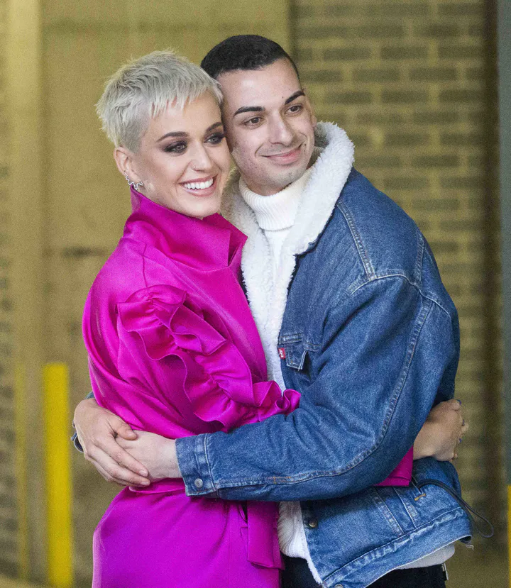 悉尼环球音乐大楼下和粉丝见面 - 2017年7月1日街拍