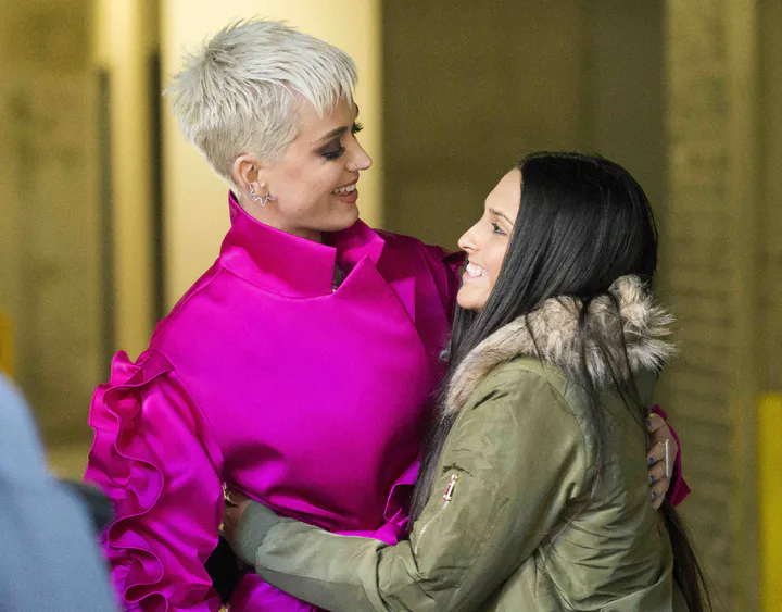 悉尼环球音乐大楼下和粉丝见面 - 2017年7月1日街拍