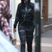 在纽约逛阿迪达斯旗舰店 - 2017年10月10日街拍